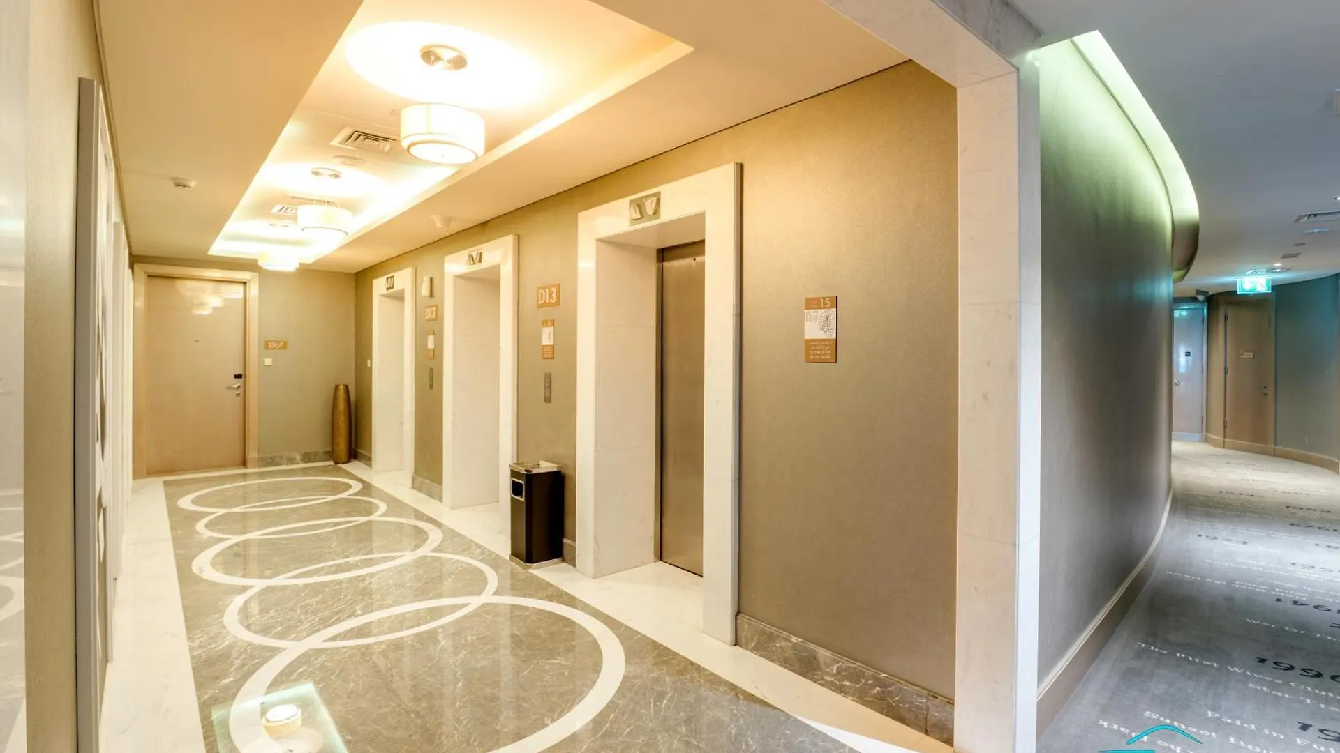 Glamorous 2Br In Damac Paramount Tower Dubaj Apartmán
